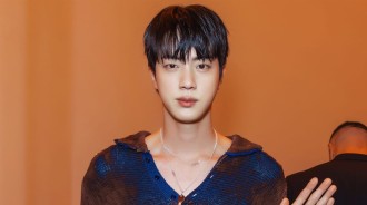 BTS的Jin將登上《Vogue Japan》和《GQ Japan》12月封面，這是明星首次在同一個月內登上兩個封面