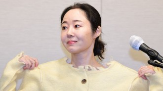 閔熙珍駁斥她未同意辭去ADOR CEO職位或繼續為NewJeans製作音樂