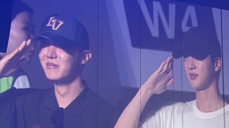 BTS隊長RM即將入伍？在SUGA演唱會中，Jin+J-hope在觀衆席上敬禮