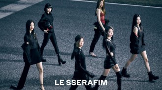 LE SSERAFIM出道專輯《FEARLESS》的預購突破38萬張！爆發性的反響