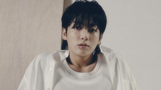 BTS的Jungkook以「Never Let Go」打入告示牌「Hot 100」