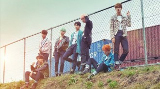 BTS防彈少年團的RM、 Jin、V公開了過去的專輯《花樣年華》的插曲，展現組合魅力的歌曲是什麼？