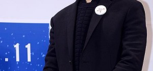EXO成員DO在《歌謠大慶典》身肩重任負責開始和結尾