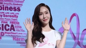 Jessica在台灣粉絲見面會上以休閑裝扮驚艷亮相