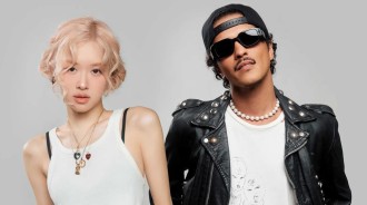 'APT.' 由 Ros&eacute; 和 Bruno Mars 合作 登頂 Melon 的 'TOP100' 