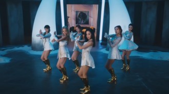 Apink公開新曲《Dilemma》MV預告片，女神般的氛圍
