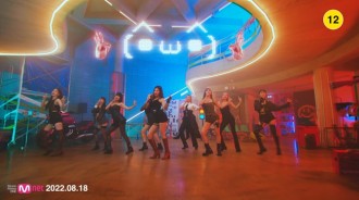 TWICE公開主打歌《Talk that Talk》MV預告片第2部！預售突破100萬張