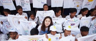 白珍熙，柬埔寨海外志願者活動..和孩子們共度意義深刻的時光「溫暖」