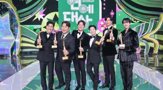 《2023 KBS 演藝大賞》獲獎名單：《兩天一夜》團隊奪大賞，洪真慶＆朱宇宰感言惹哭觀眾