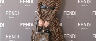 鄭秀妍分享巴黎高定時裝週照片，時尚圈裡的Jessica！