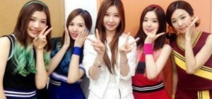 SM新女團Red Velvet出道歌曲"Happiness"在眾多音源排行榜日榜,實時排行榜中排在前列,顯示可怕的音源潛力