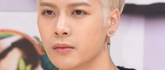 Jackson出演《天天向上》計劃告吹JYP否認受周子瑜事件影響
