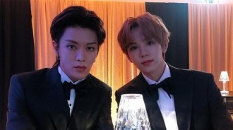 NCT悠太&大崎將太郎”2021MAMA”的紀念照公開，身著正裝讓人心動