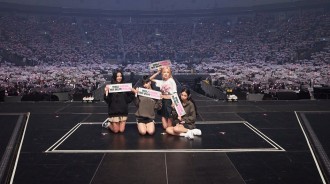 BLACKPINK時隔4年與韓國粉絲重逢！首爾演唱會吸引2萬名觀衆