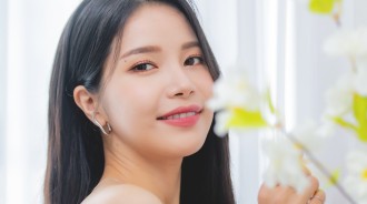 MAMAMOO's Solar 以新海報預告 'WANT' 