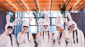 NewJeans官方粉絲名稱決定為「Bunnies」！”充滿生平第一次經歷的幸福”