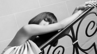 時尚芭莎公開“LISA專訪”：CELINE香水大使上線