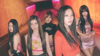 Red Velvet新團體預告照公開，盡顯朋克魅力，28日正式回歸