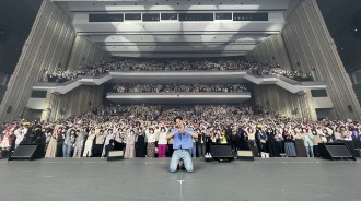 EXO KAI日本首場個人巡迴演唱會，共1萬5千人狂熱！”真的很幸福…很快就能再見面了。”