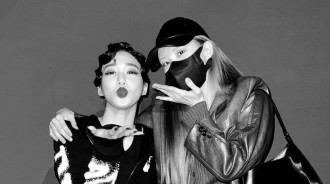 少女時代徐玄&Tiffany黑白照公開，展現不變友誼的”幸福的歸途”