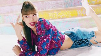 K-POP女王！BLACKPINK Lisa再創新紀錄：MV9月點擊達6.29億
