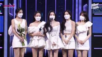 [Red Velvet][新聞]220127 Red Velvet憑藉《Queendom》獲得“年度歌手獎”