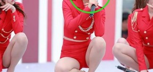 11張AOA Choa新的火紅色舞台服照片