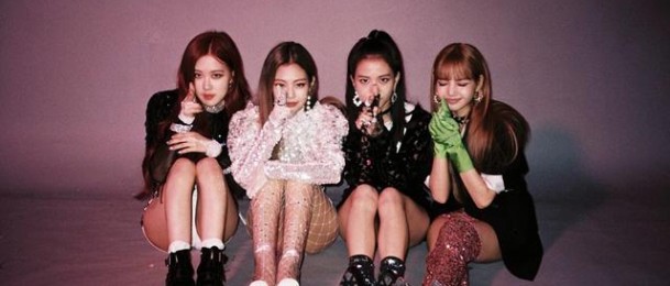 Blackpink表情包製造者 Jennie頭髮凌亂 完全感覺是宿醉呀 Seoulsunday Com