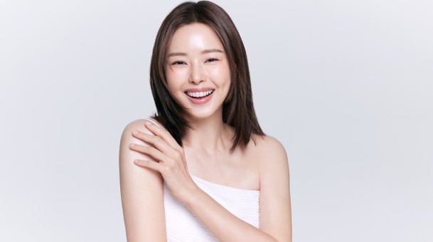 女演員李荷妮澄清私人公司逃稅指控,所有因錯誤申報而被徵收的稅務罰款已支付 - SeoulSunday.com